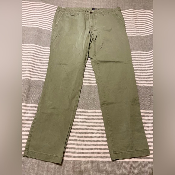 GAP Other - Gap Slim fit Green Chinos Size 33 x 32
